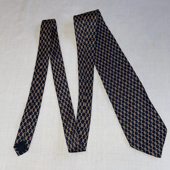 Brooks Brothers Makers Dress Tie Men’s Size 56” Blue Chain Pattern 100% Silk - Picture 1 of 12